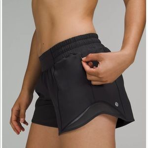 Lululemon Hotty Hot Lined Short